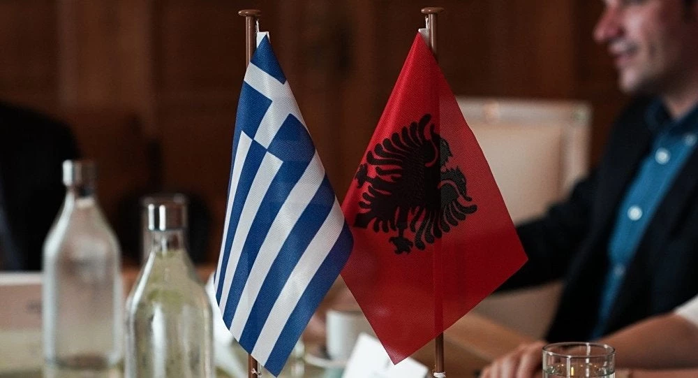«Εμείς είμαστε ευρωπαϊκή χώρα – Αναμένουμε το πόρισμα για τον Κατσίφα» – Η απάντηση του ΥΠΕΞ στα Τίρανα για τη δολοφονία του 18χρονου Αλβανού στην Καβάλα